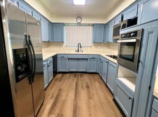608 E Pillsbury St, Lancaster, CA 93535