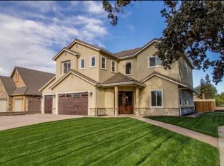 926 Cypress Point Dr #1, Ripon, CA 95366