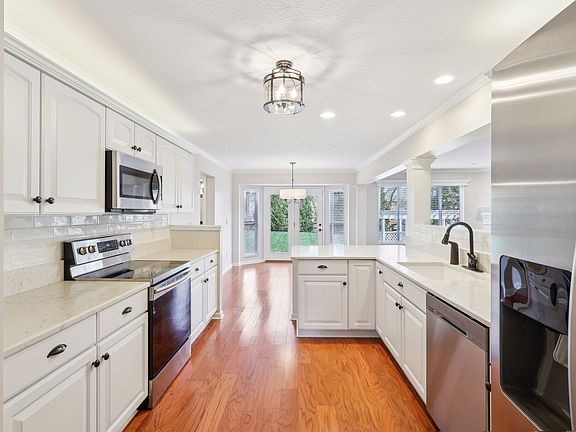 4th image of 10090 Brandsteade Ct