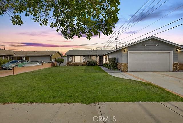 1st image of 8488 San Carlos Way