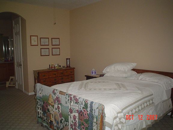 Master Bedroom (Main Living Area)