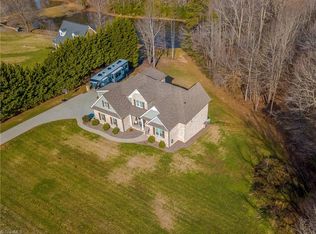 4895 Hampton Rd, Clemmons, NC 27012