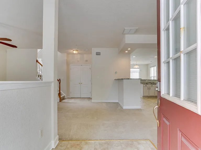 528 Normandy St — Photo 5