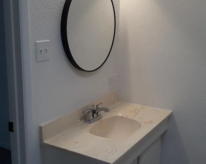 508 E Leroy St — Photo 15