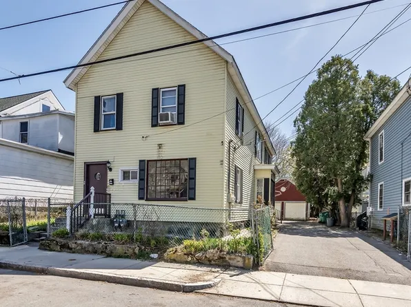 69 Lilley Ave, Lowell, MA 01850