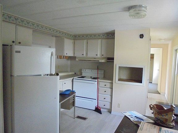 2nd image of 19015 SE 15th Ln #115