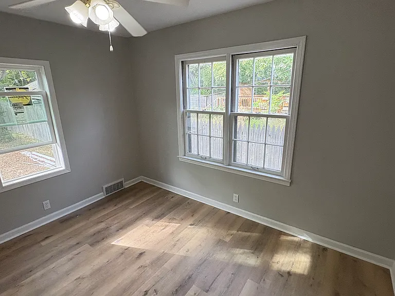 424 S Jameson Ave — Photo 20