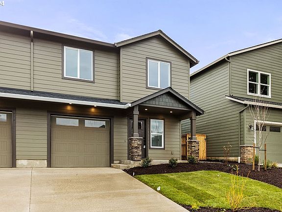 3rd image of 2606 NE 51st St