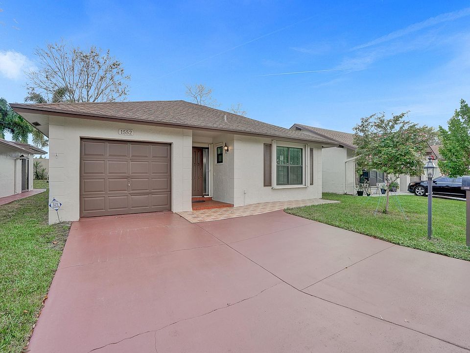 1st image of 1552 SW 19th Avenue