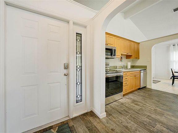 3rd image of 3119 Shannon Dr