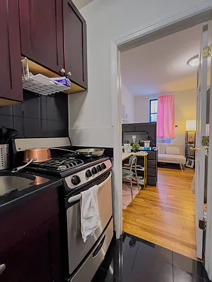 Rented by Denise Rosenblum, LREB | media 29