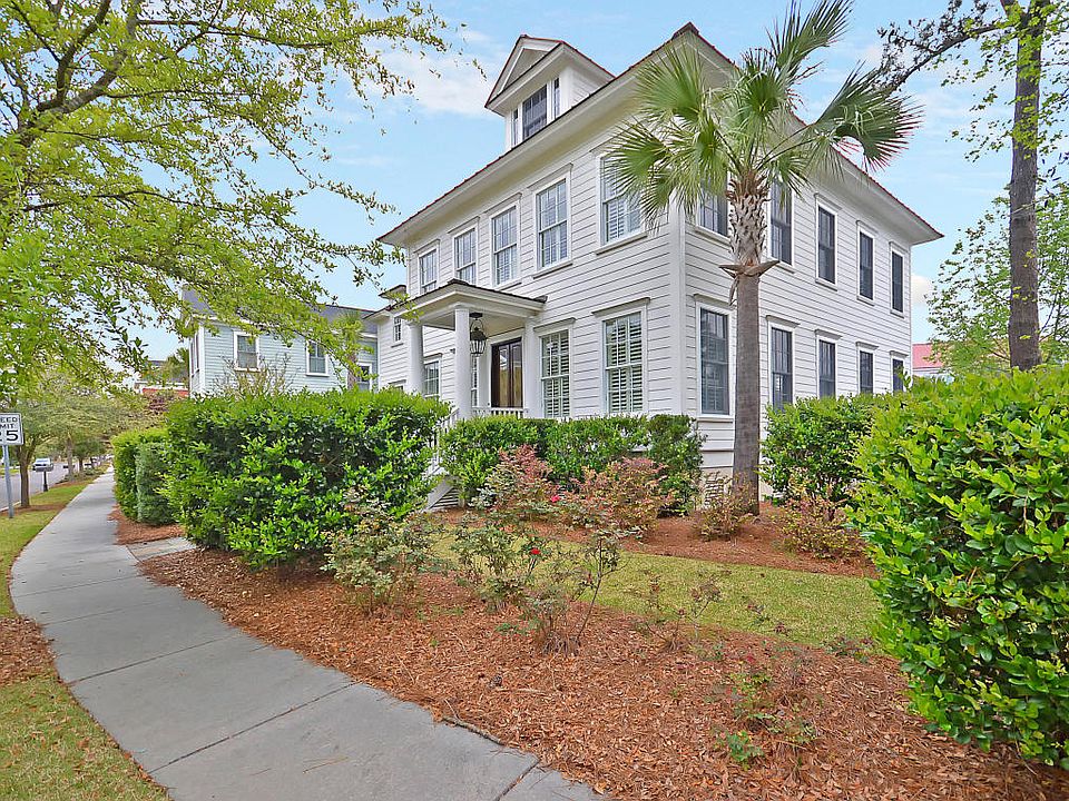 2nd image of 553 Galera Ln