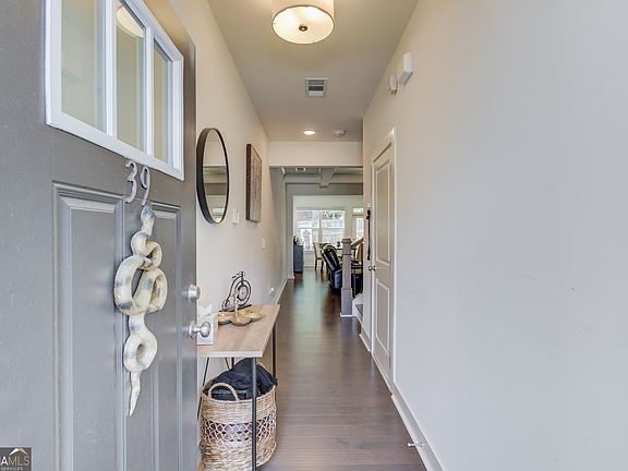 3rd image of 39 Auburn Valley Way