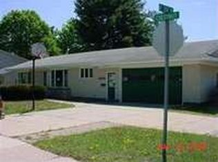 1325 Chestnut St, Cadillac, MI 49601