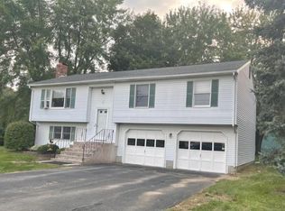 2 Park St, Enfield, CT 06082