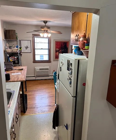 1015 W 26th St #203 — Photo 5