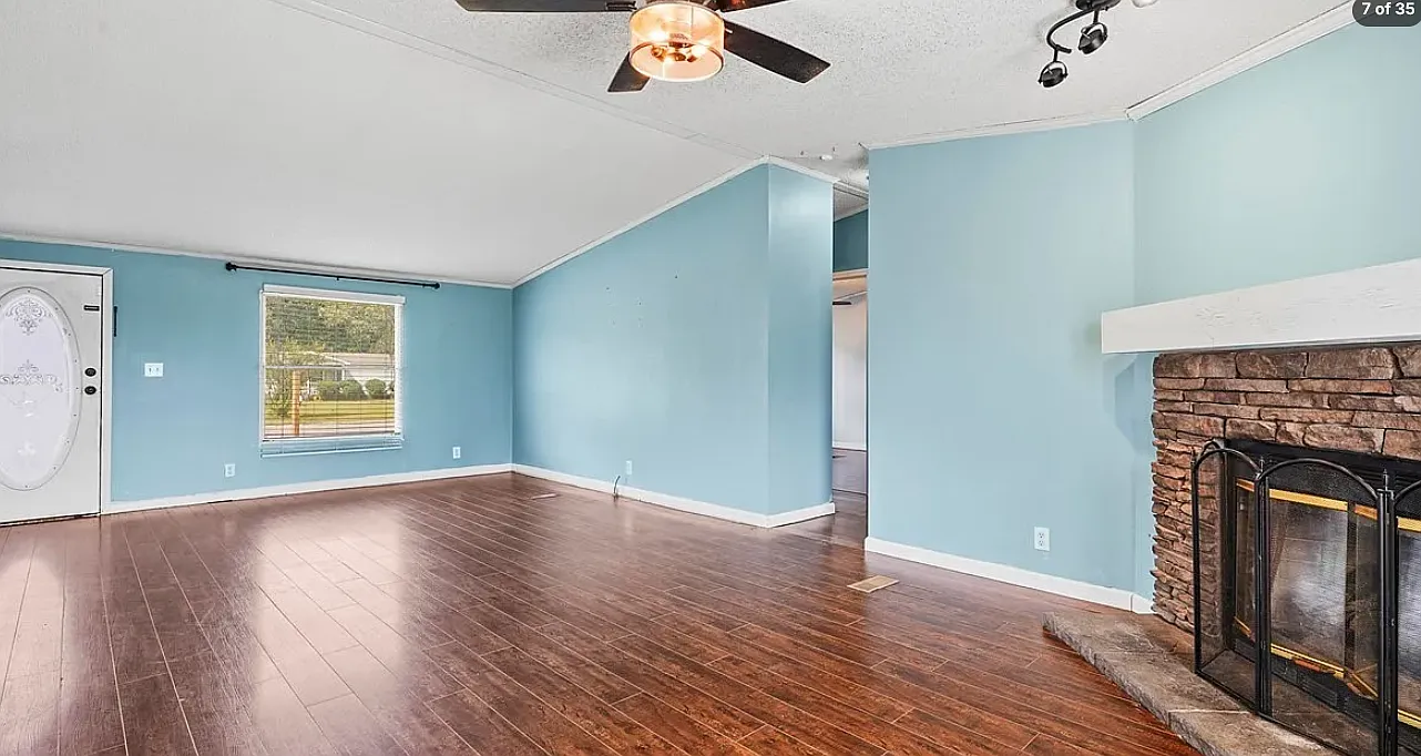 3 bed, 1352 sqft, $1,580 — Photo 3