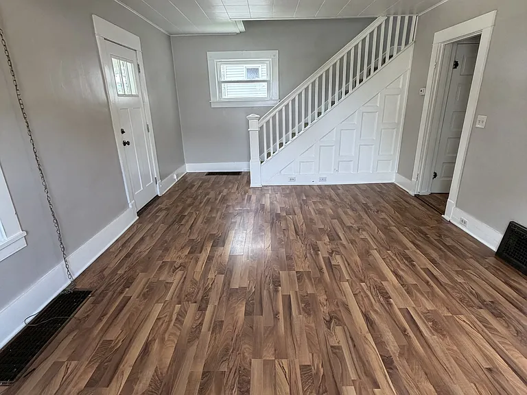 521 Garfield Ave — Photo 15