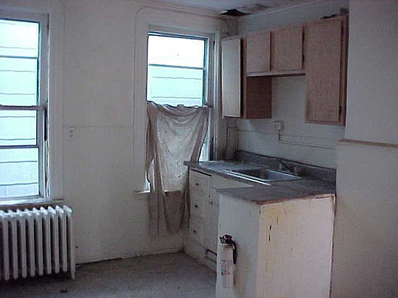 5th image of 40-42 DANA Avenue