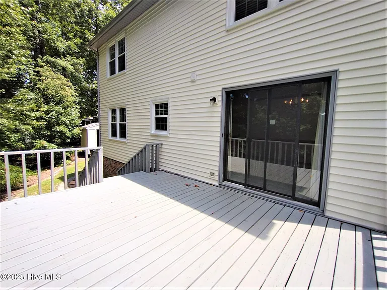 509 Mill St — Photo 32