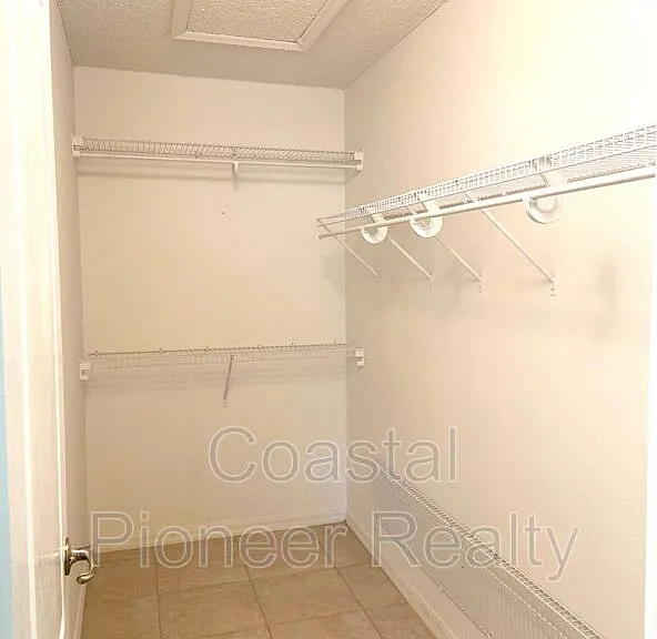 5156 Florentine Ct — Photo 10
