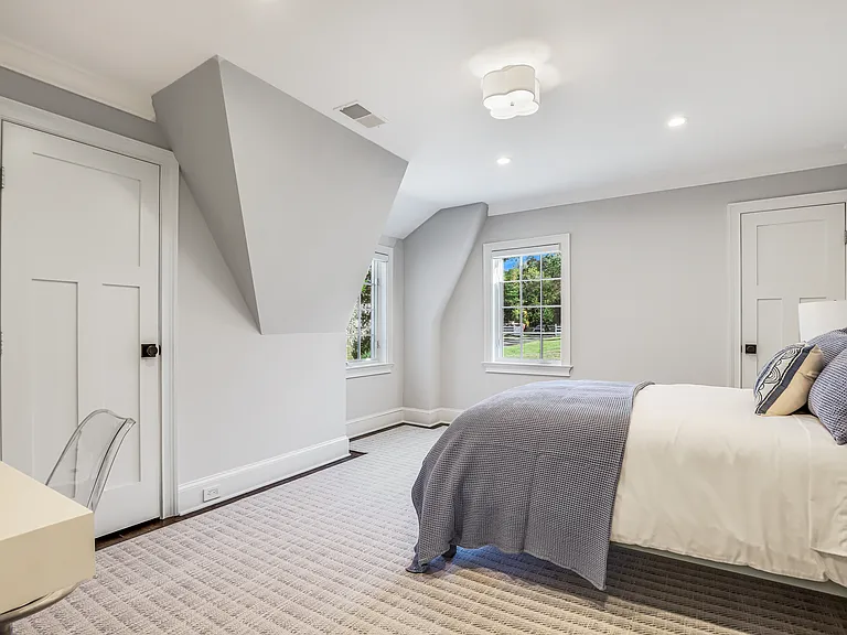 849 Lake Ave — Photo 34