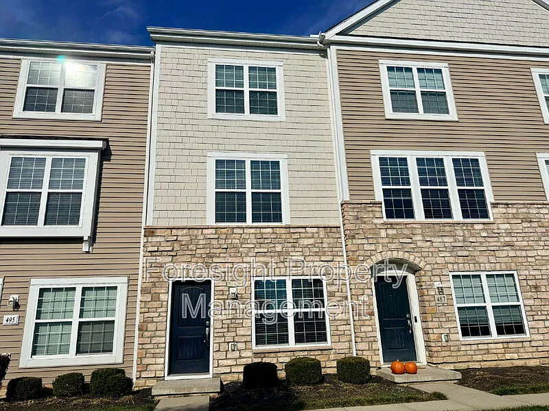 2 bed, 2.5 bath, 1453 sqft, $2,150 — Photo 1