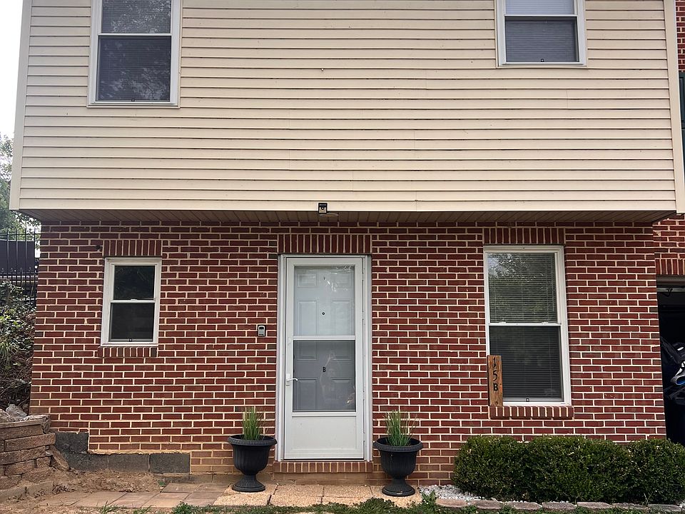 1st image of 15 Derby Ln