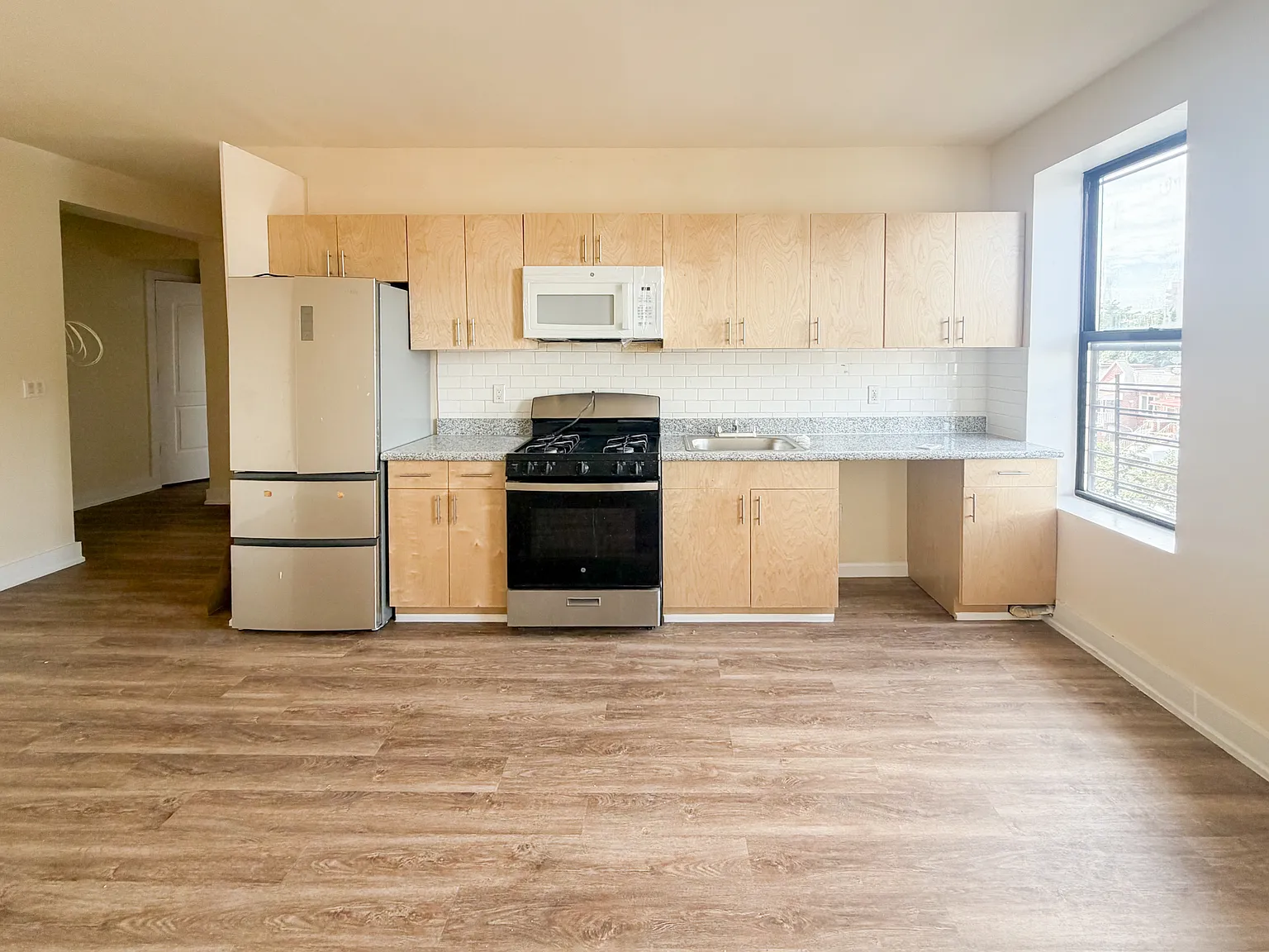 125 Brighton 11th Street — Photo 3