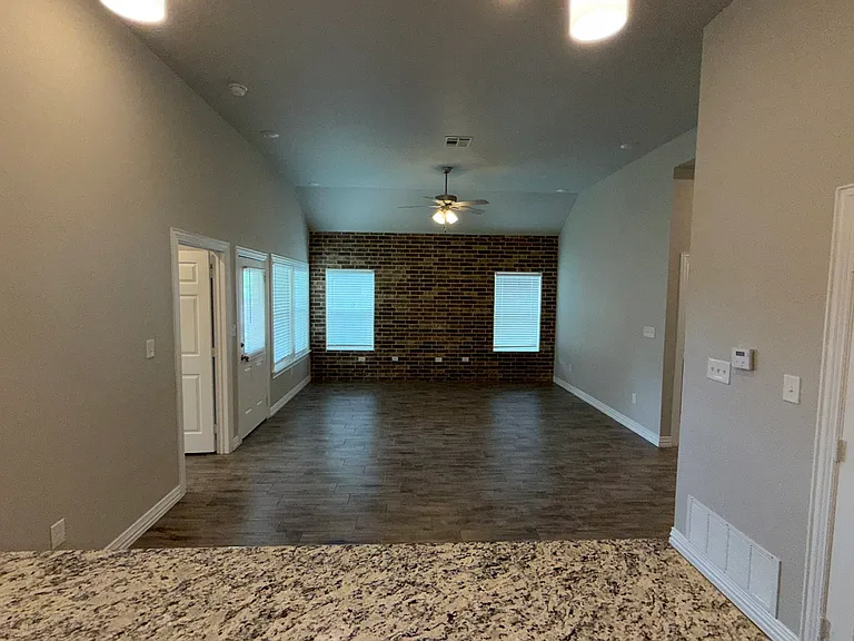 3314 Fenway Cir — Photo 5