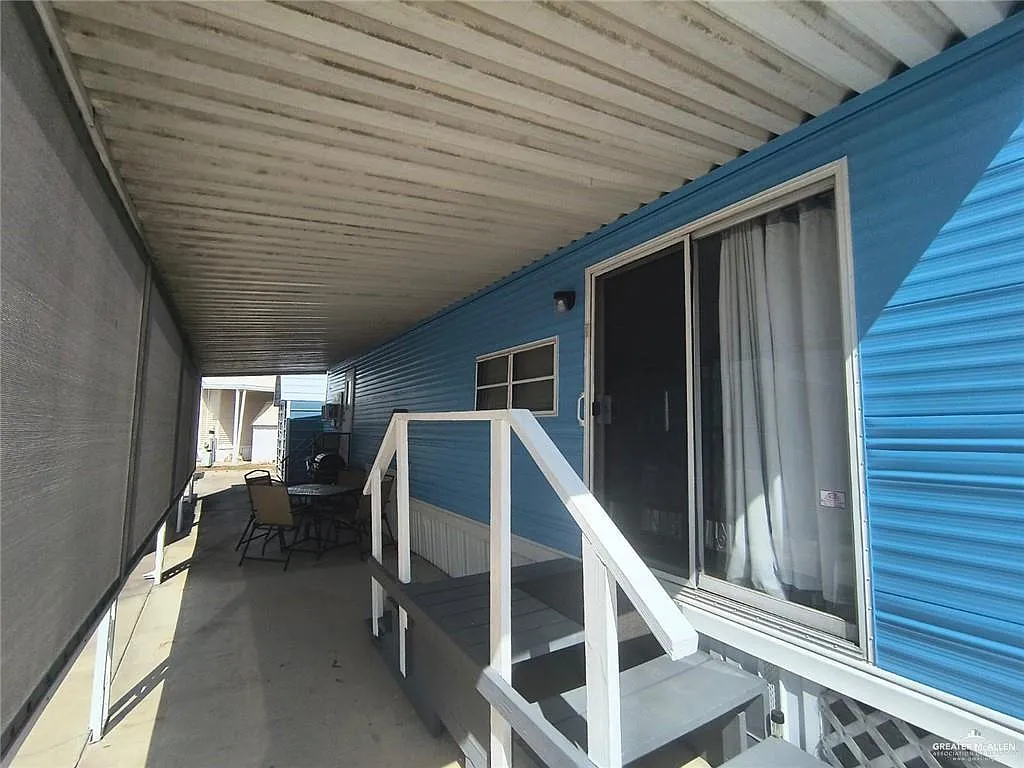 1 bed, 1.0 bath, 310 sqft, $850 — Photo 2