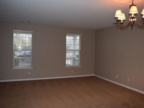 5th image of 503 Belmont Ln