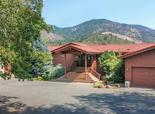 175 Royal View Ln, Grants Pass, OR 97527