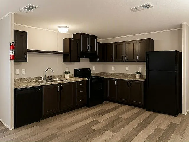 3 bed, 2.0 bath, 1056 sqft, $1,850 — Photo 2