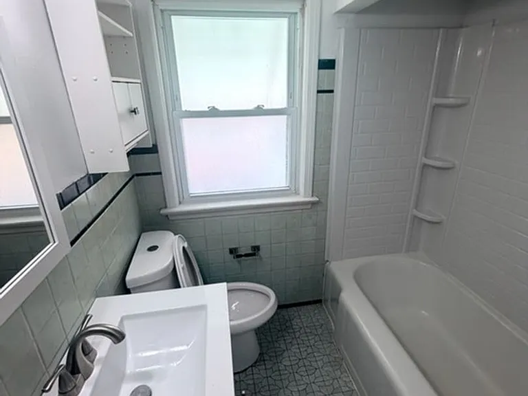 11215 Langton Ave — Photo 12
