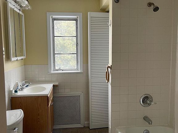 5th image of 1308 Oram St Floor 2