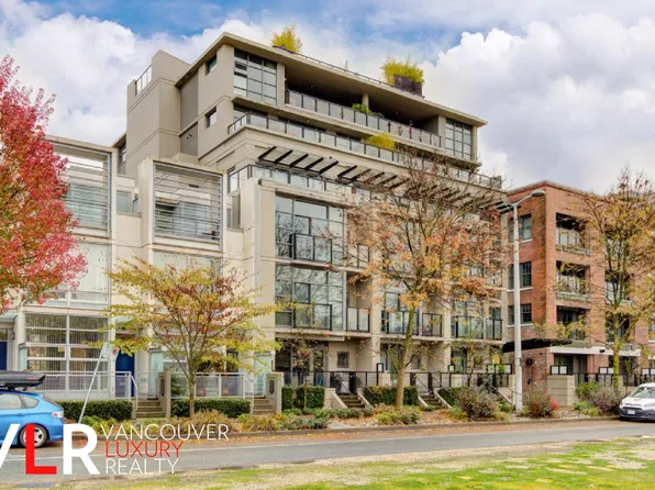 388 W 1st Ave #103, Vancouver, BC V5Y 0B2