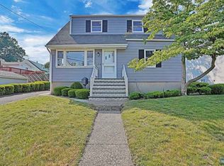 180 Vanderburgh Ave, Rutherford, NJ 07070
