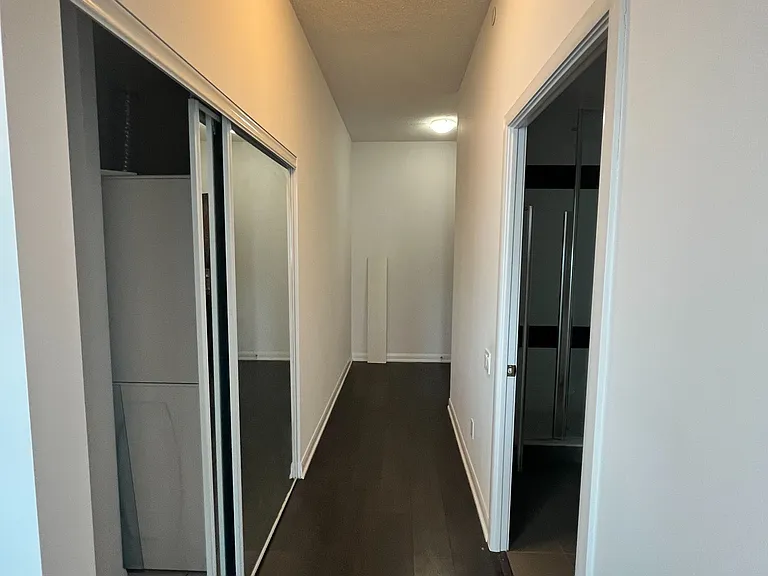 5162 Yonge St #2512 — Photo 17