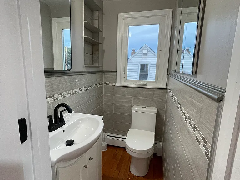 1072 Bordentown Ave — Photo 6