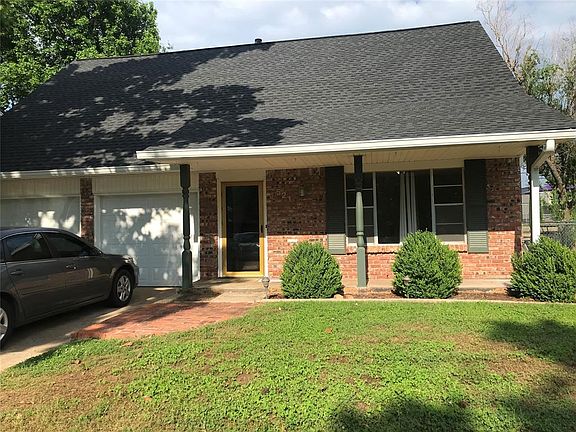 5th image of 521 Jean Marie Dr