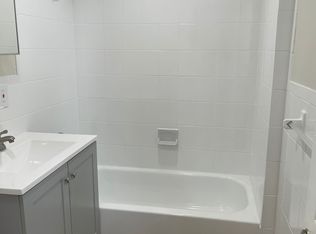 168 N Grove St #1H, East Orange, NJ 07017