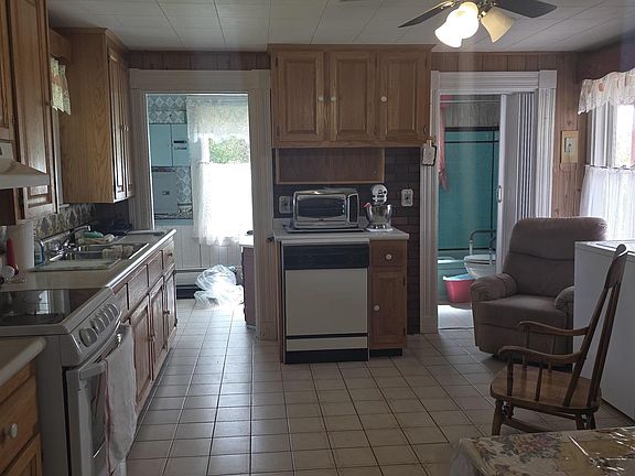 5th image of 2067 Sandy Point Rd