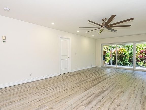 5th image of 54 Glades Blvd #1411