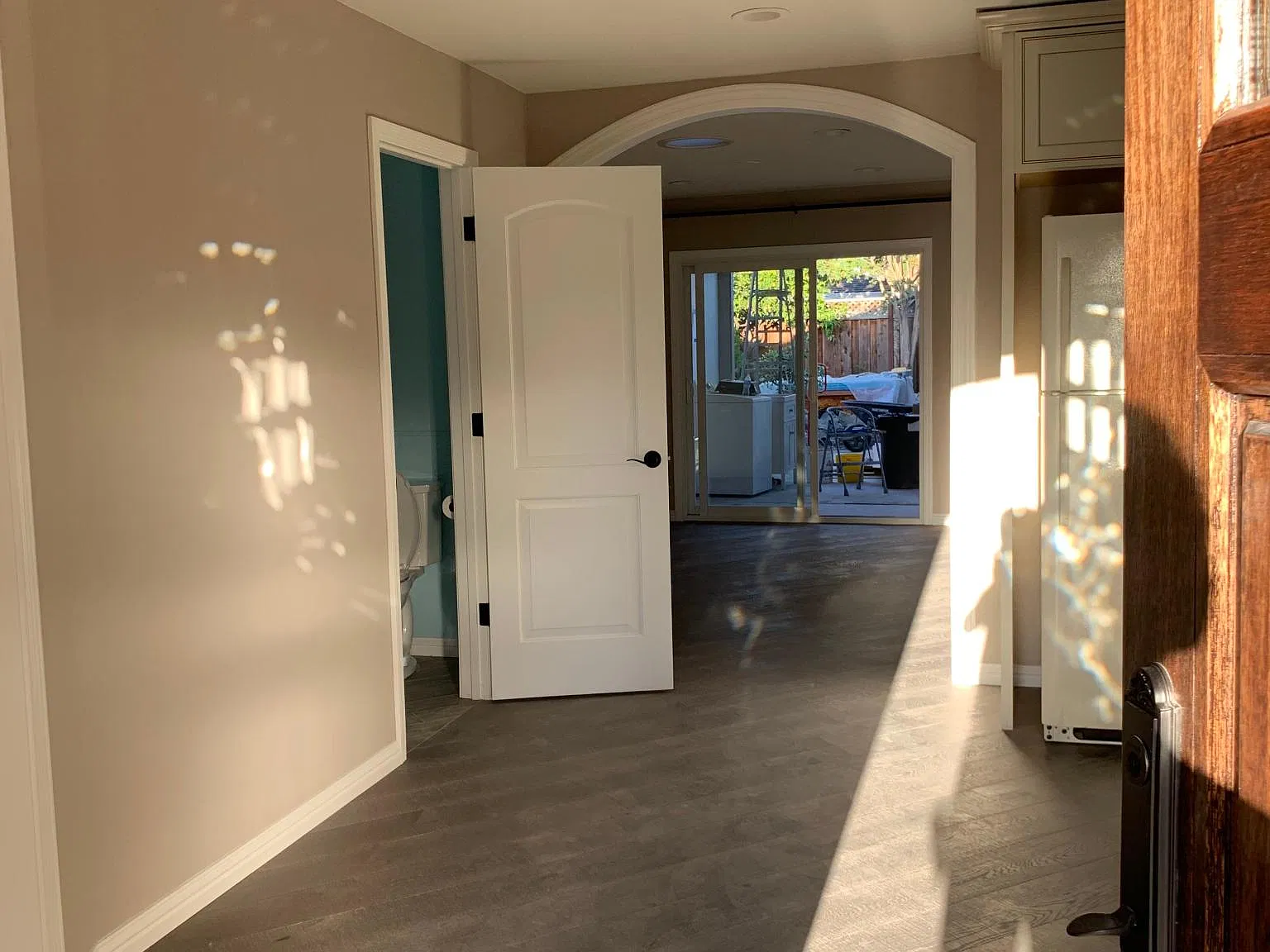 3 bed, 2.5 bath, 1684 sqft, $4,950 — Photo 4