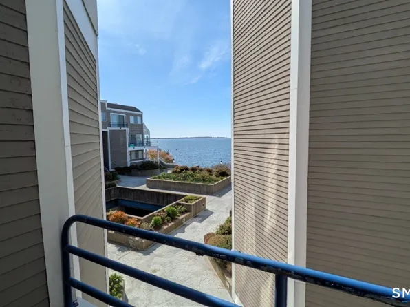38 Harbour Close #38, New Haven, CT 06519