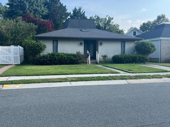 300 Hickman St, Rehoboth Beach, DE 19971