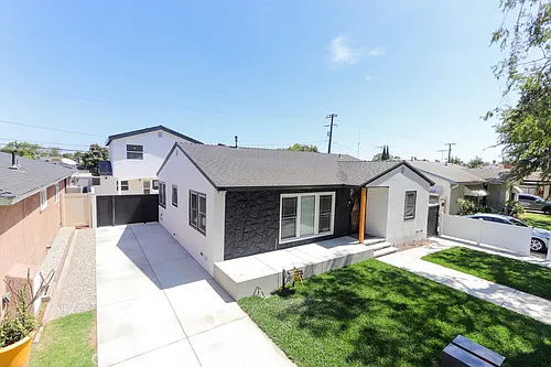 5221 E Willow Photo 1