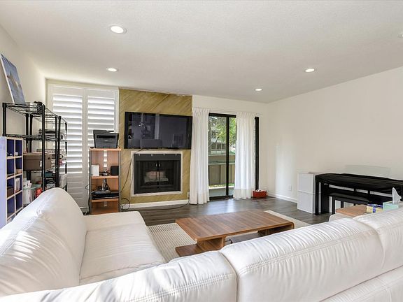 5th image of 1051 Beach Park Blvd APT 106