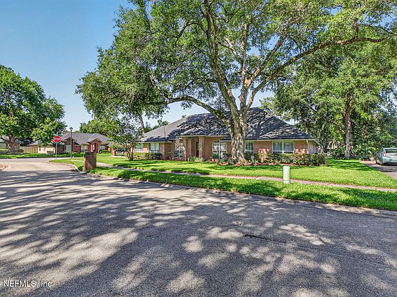 2nd image of 12238 NOBLEMAN Drive